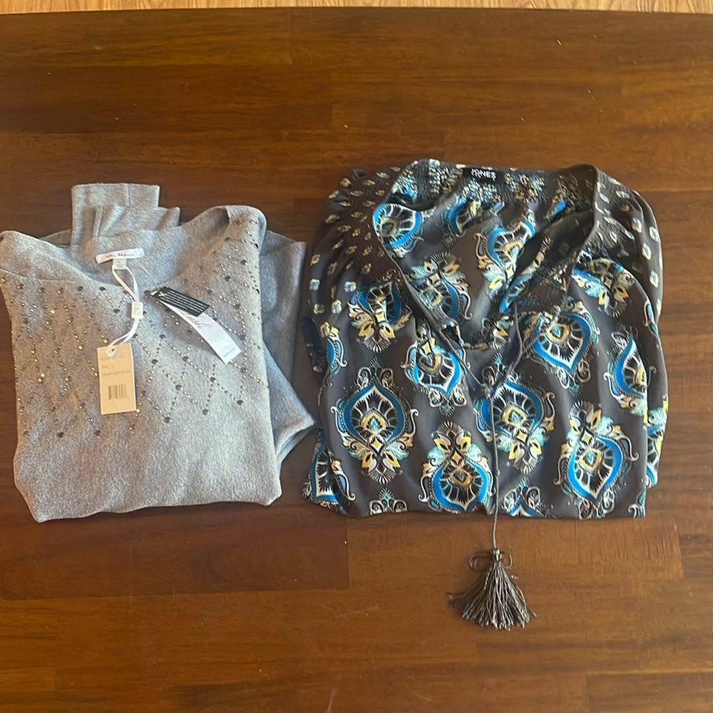 Lot of 2 long sleeve tops. Jones New York, Vila Milano